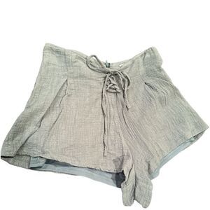 Elle Rae Shorts Medium
